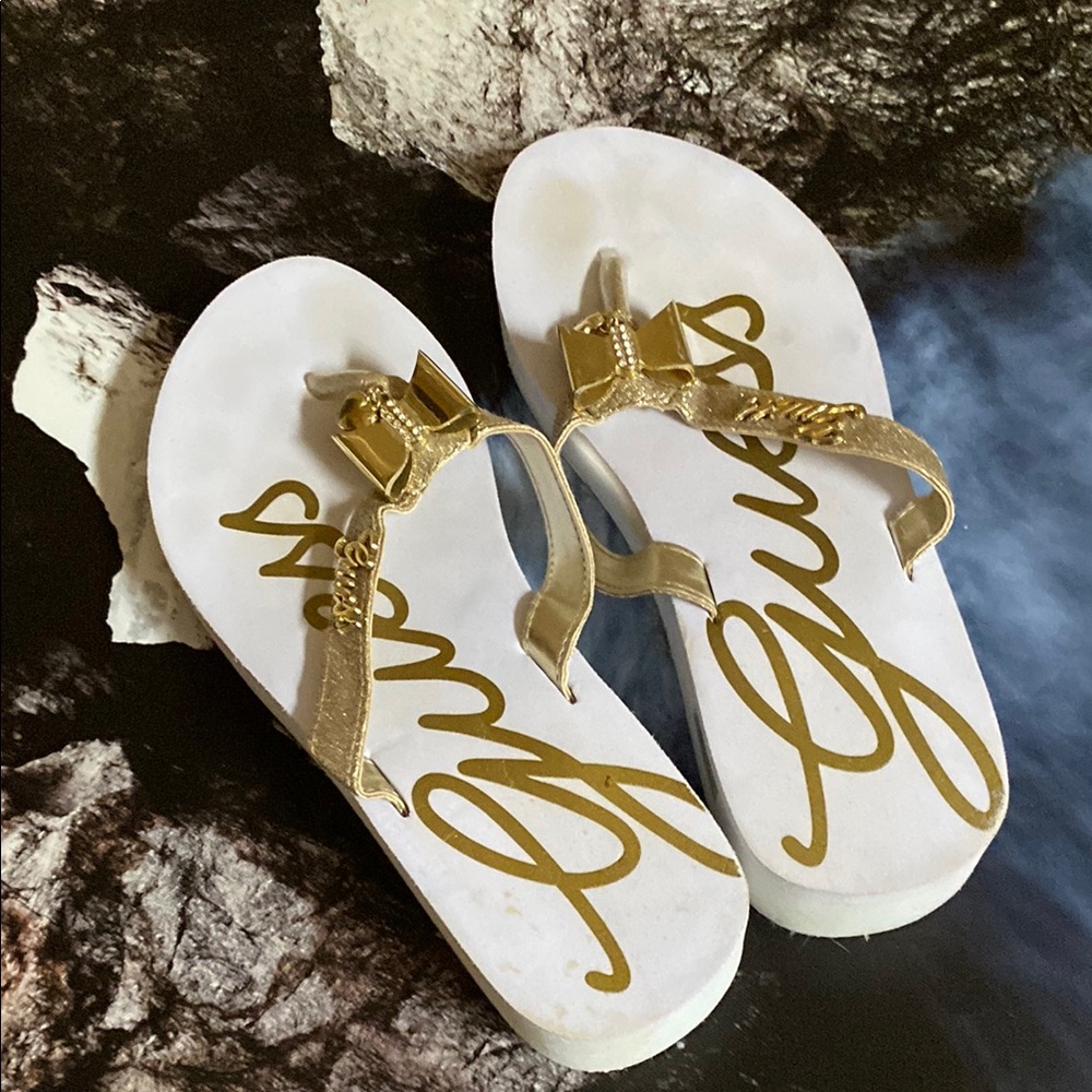Guess Women's Gold Flip Flops